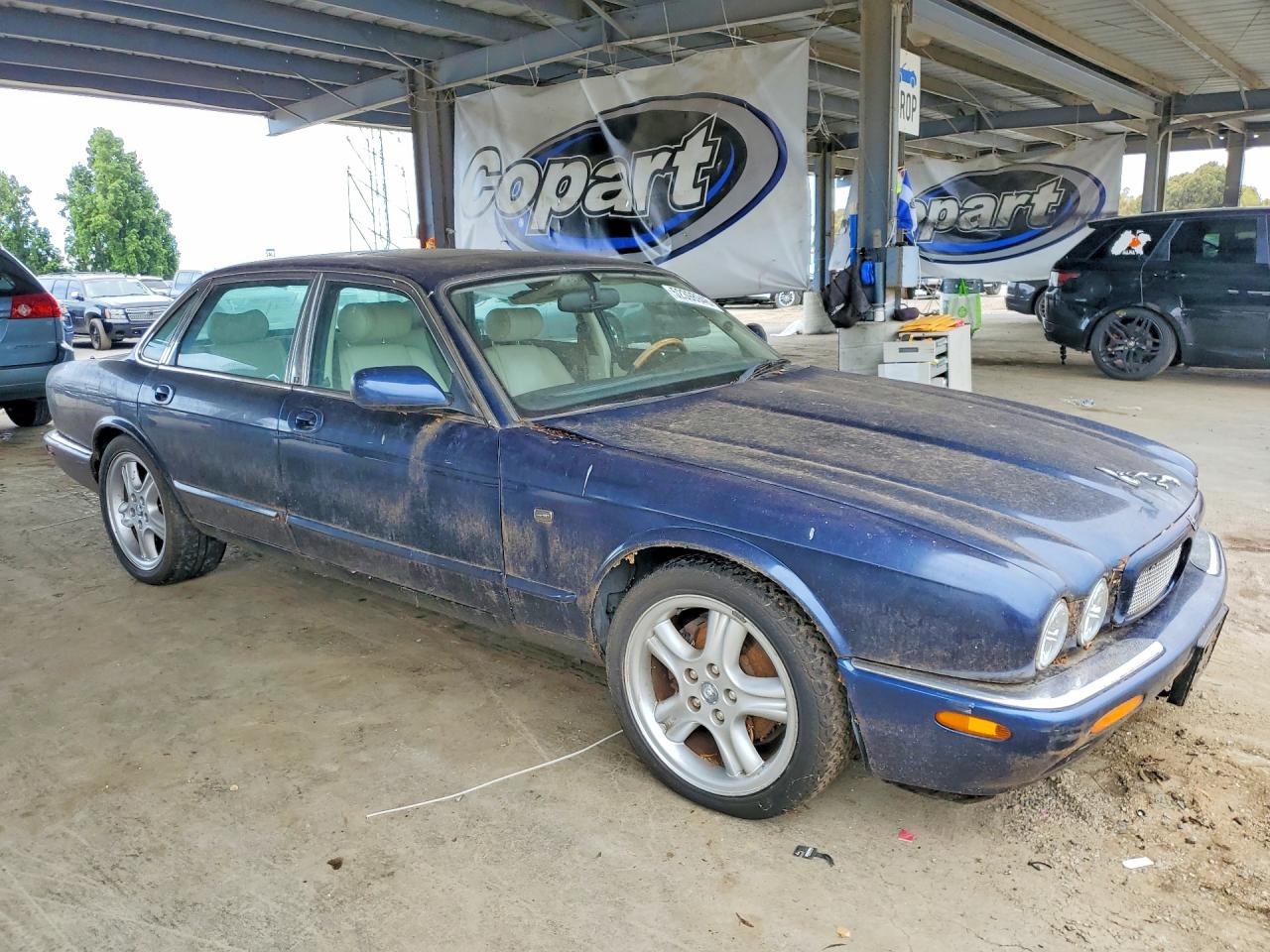 Jaguar XJR