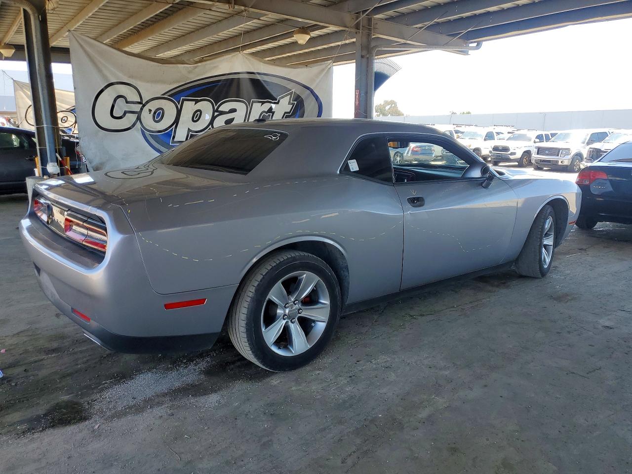 Dodge Challenger Sxt
