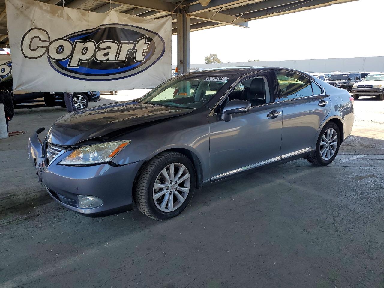 Salvage Lexus Es Image