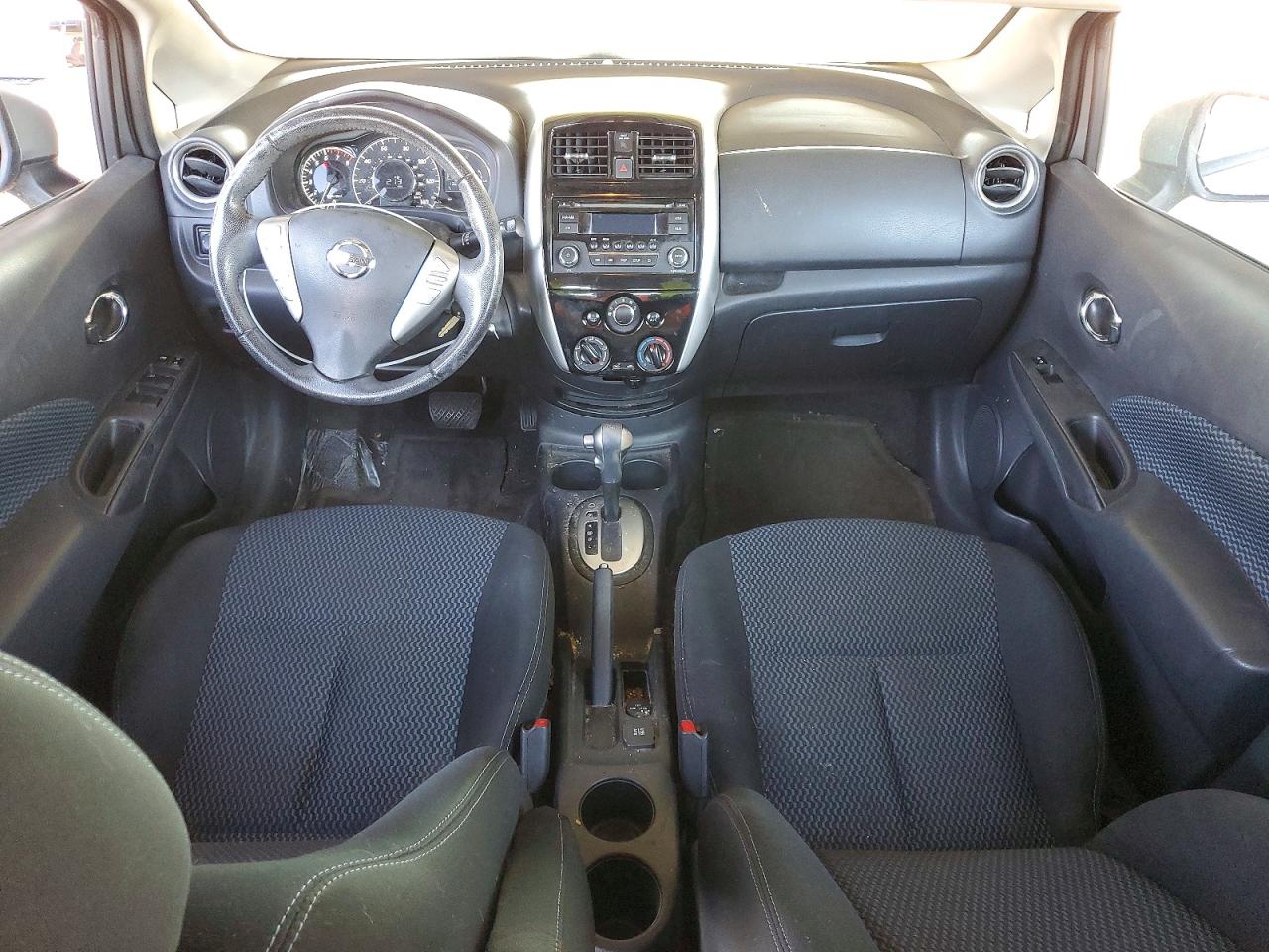 Nissan Versa Sv