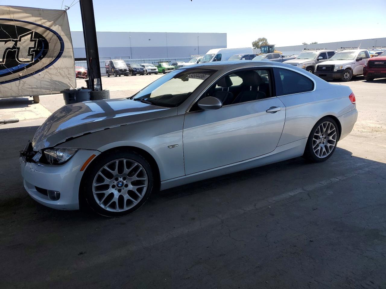Salvage BMW 3 Series Image