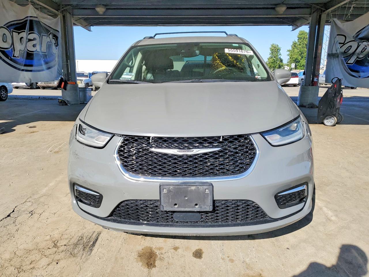 Chrysler Pacifica Touring L