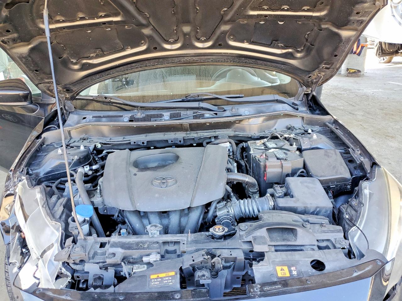 Toyota Yaris Base
