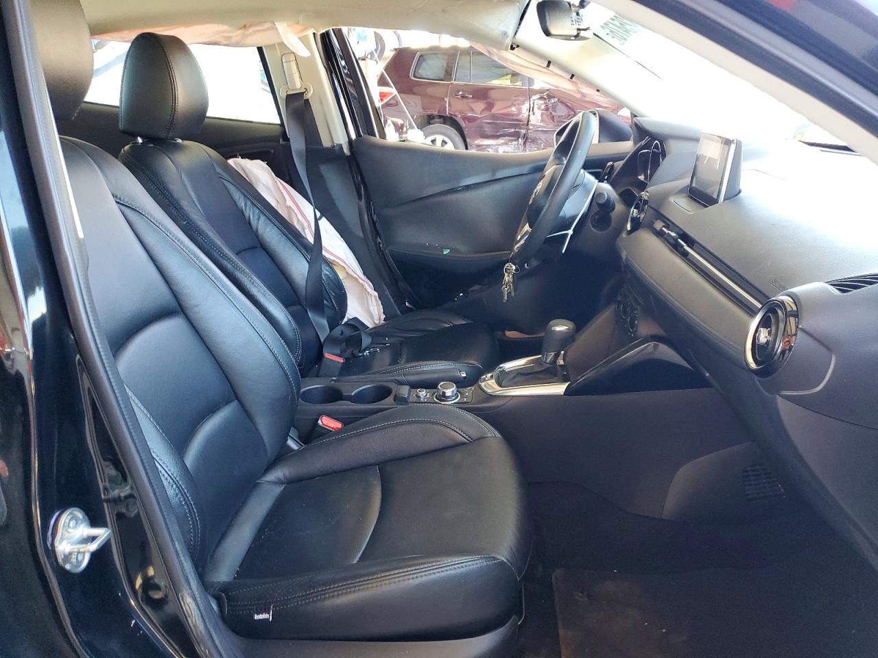 Toyota Yaris Base