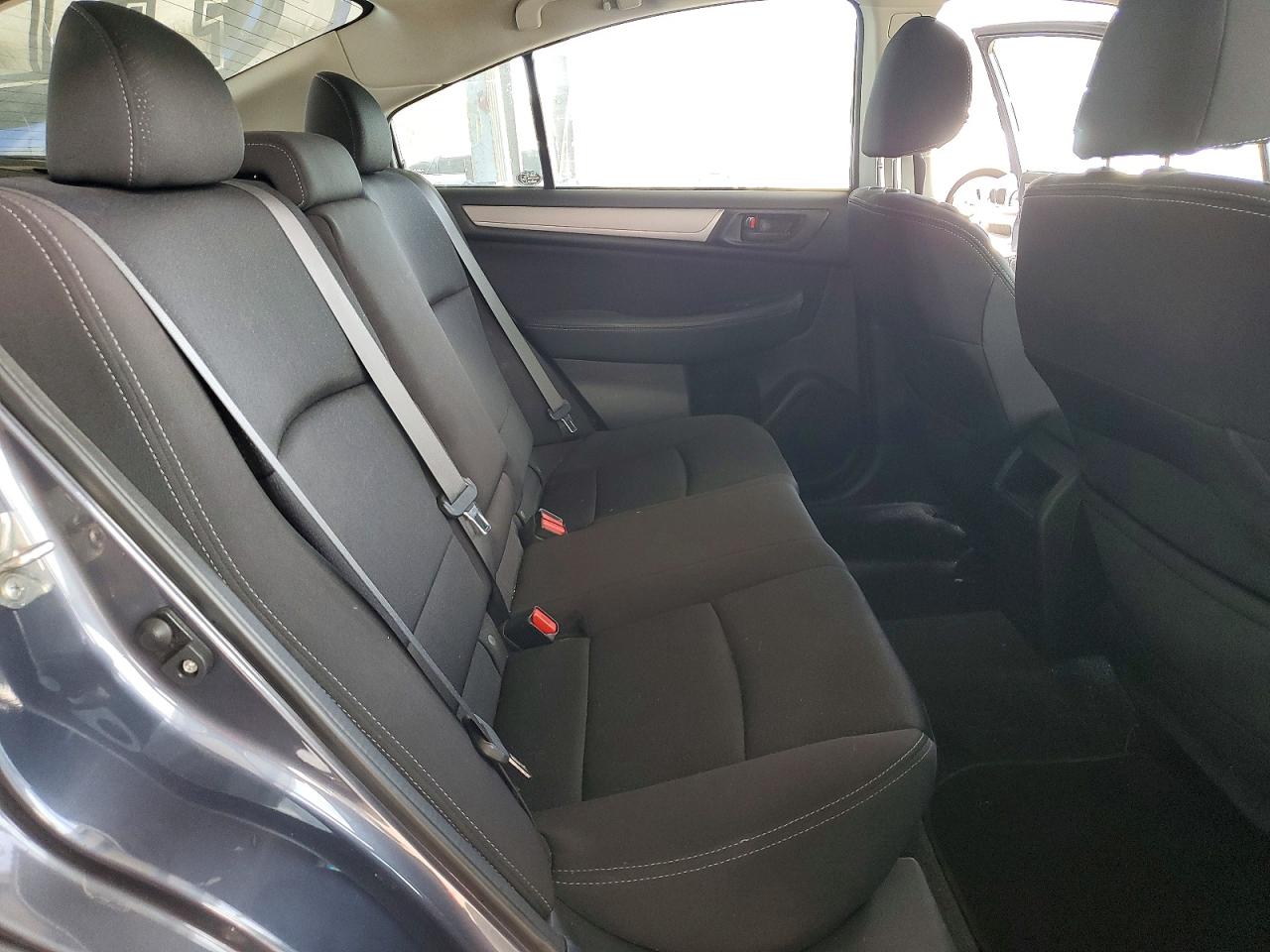 Subaru Legacy 2.5i