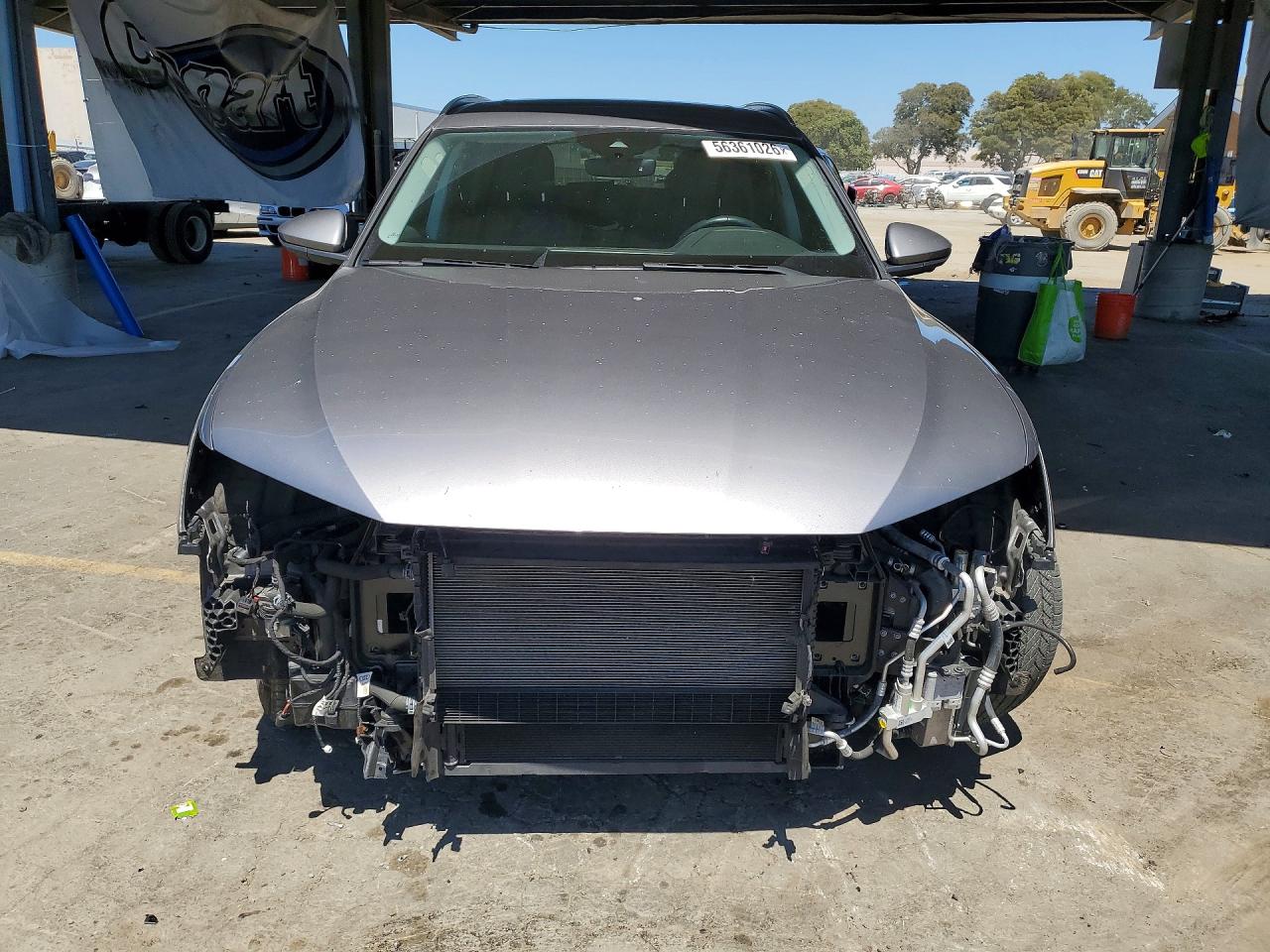Audi e-tron Premium Plus