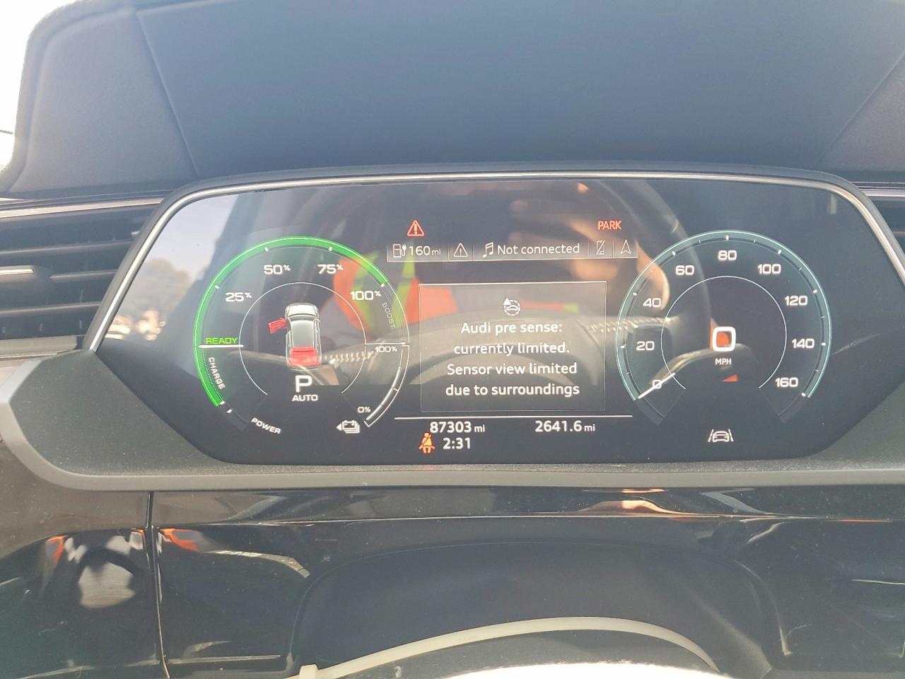 Audi e-tron Premium Plus