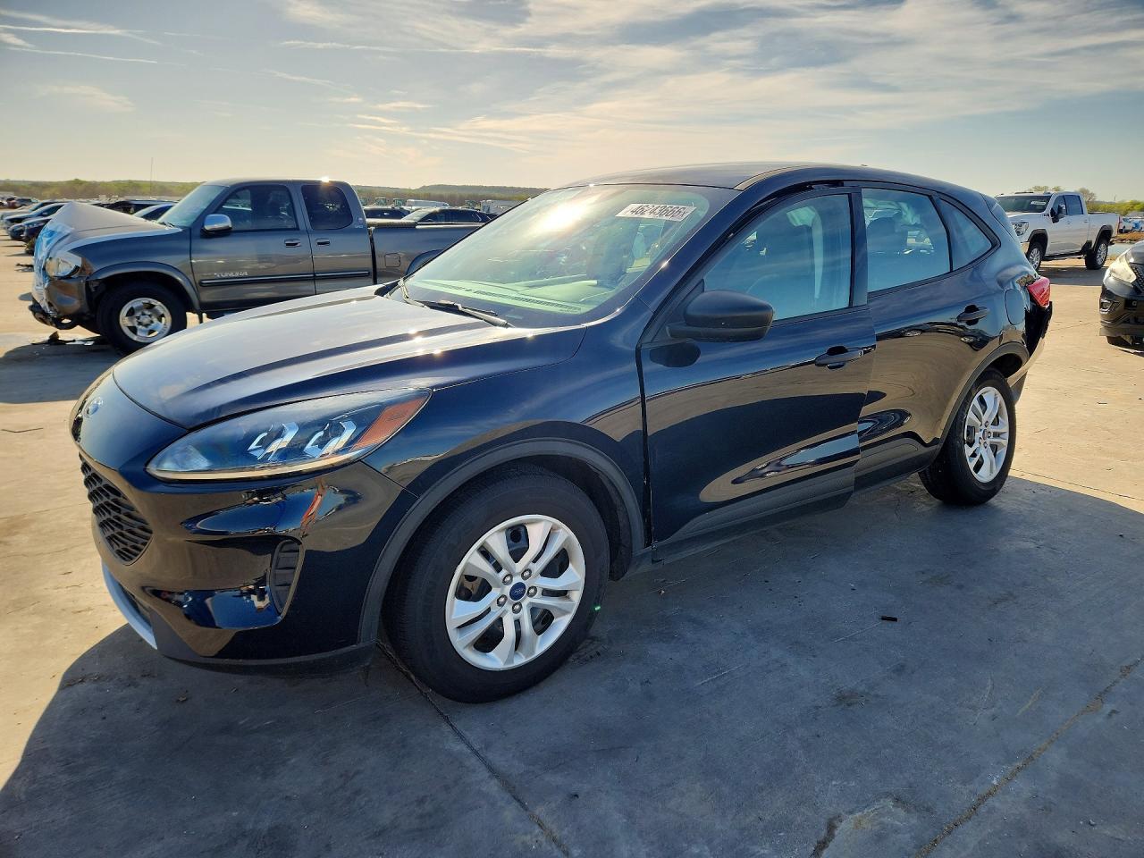 Salvage Ford Escape Image