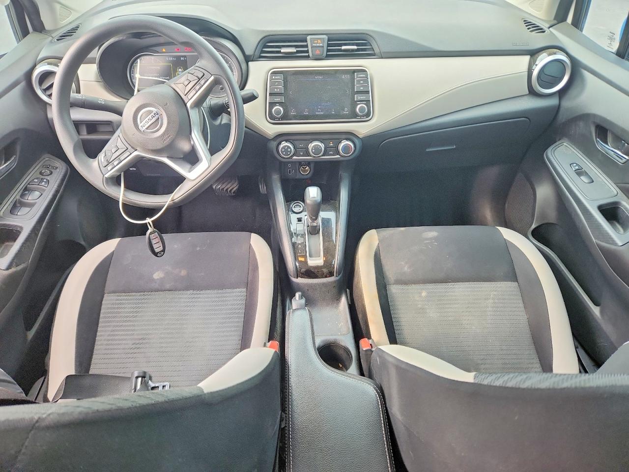 Nissan Versa Sv
