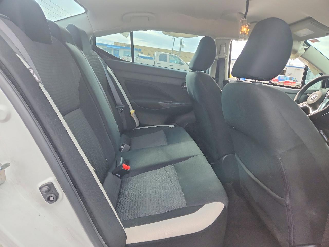 Nissan Versa Sv