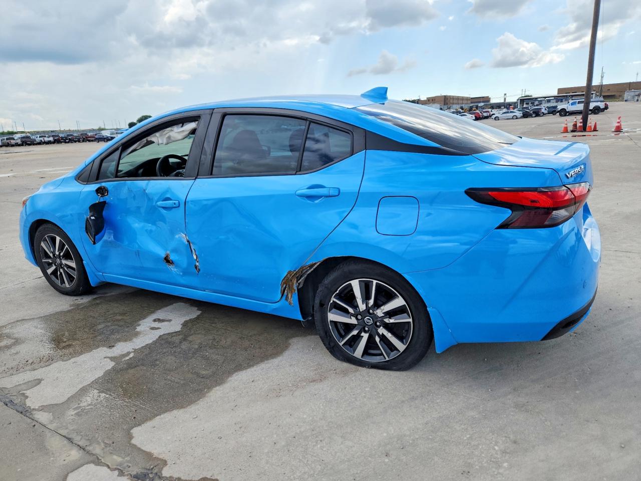 Nissan Versa Sv