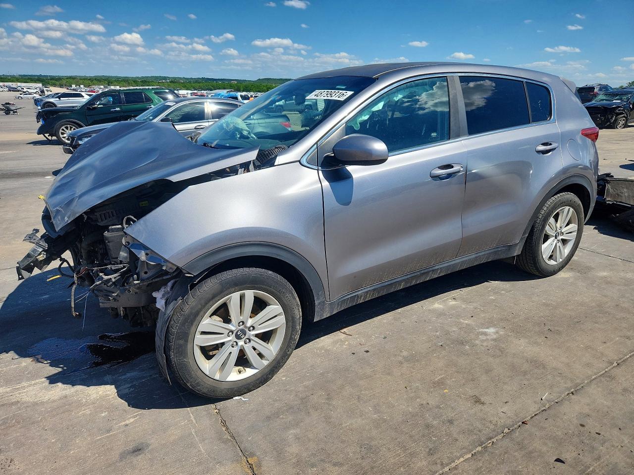 Salvage Kia Sportage Image