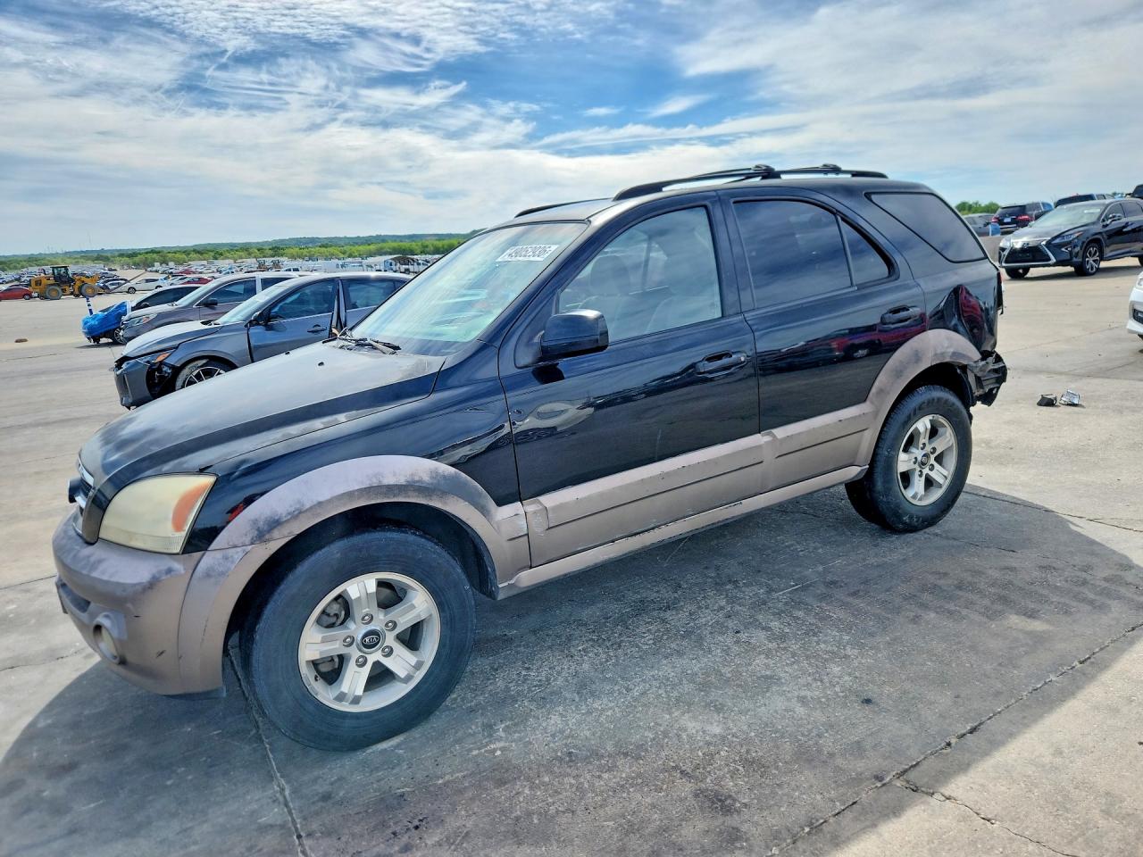 Salvage Kia Sorento Image