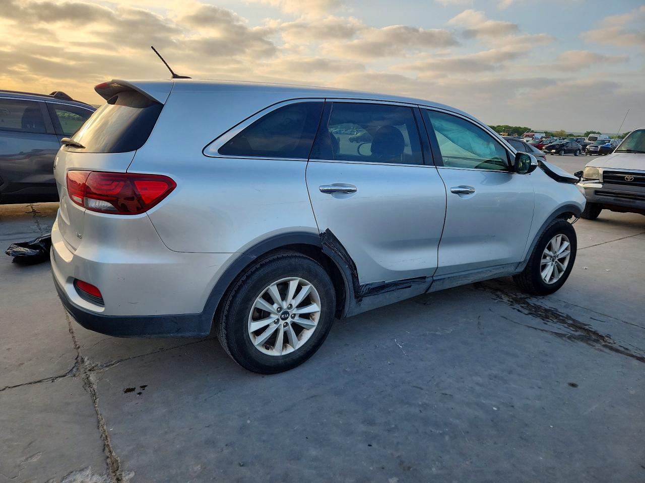 Kia Sorento Lx V6