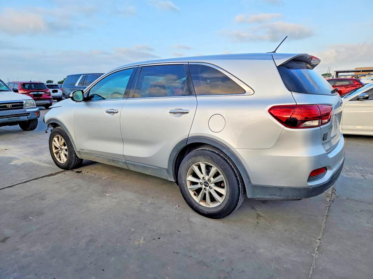 Kia Sorento Lx V6