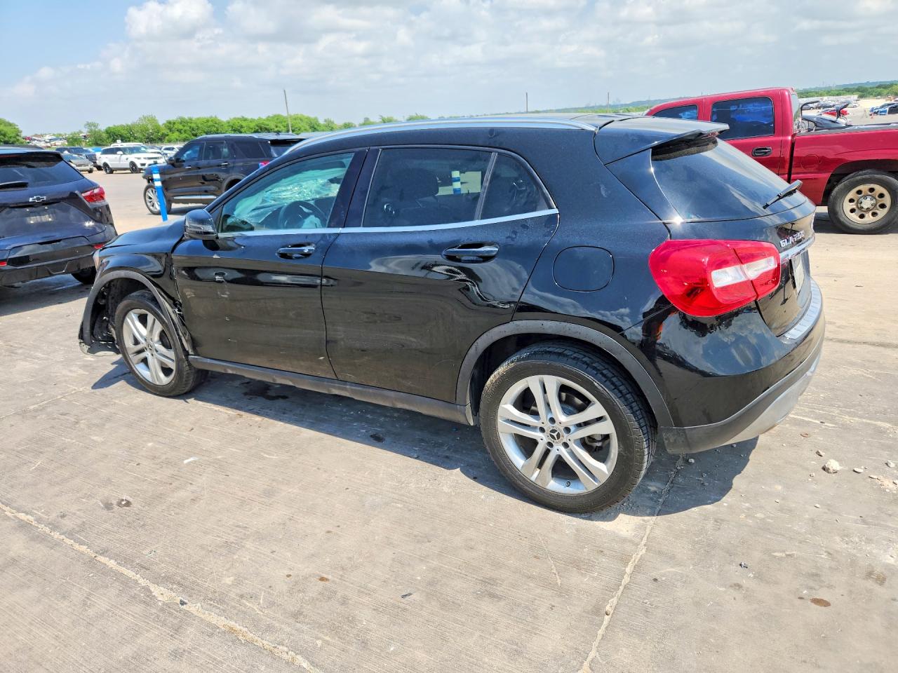 Mercedes-Benz GLA 250