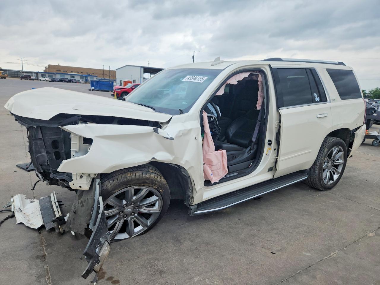 Salvage Chevrolet Tahoe Image