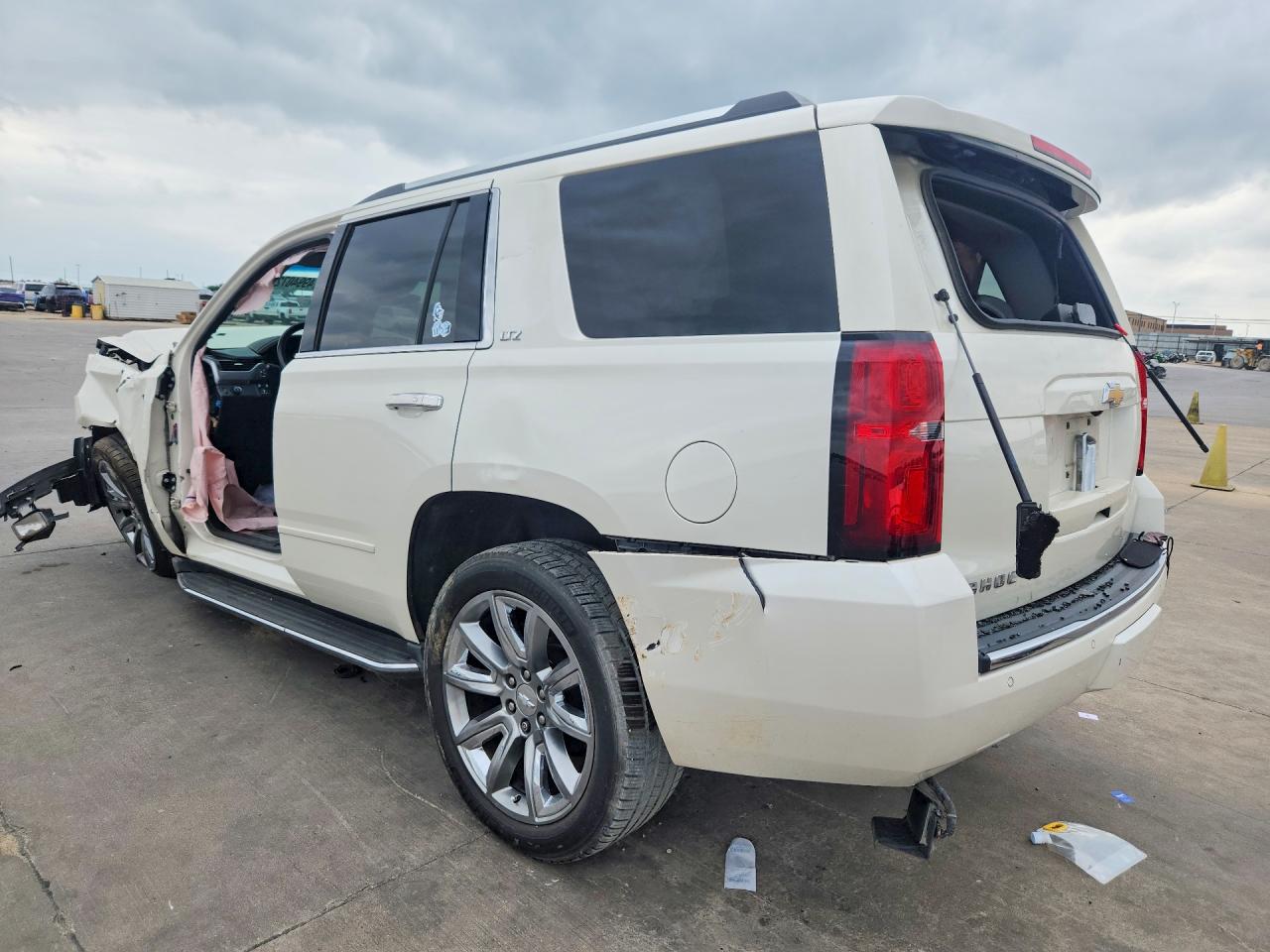 Chevrolet Tahoe C1500 Ltz
