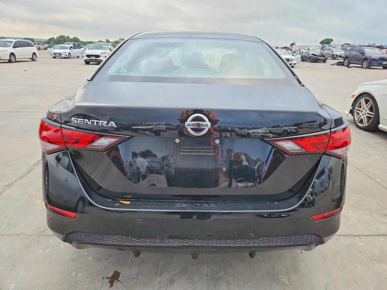 Nissan Sentra S