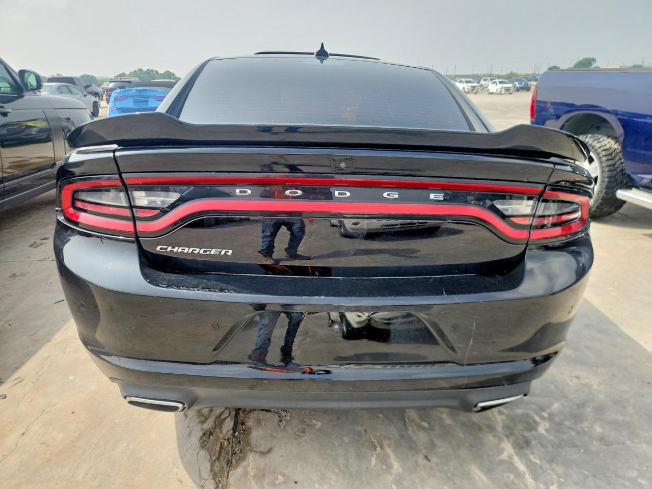 Dodge Charger Sxt
