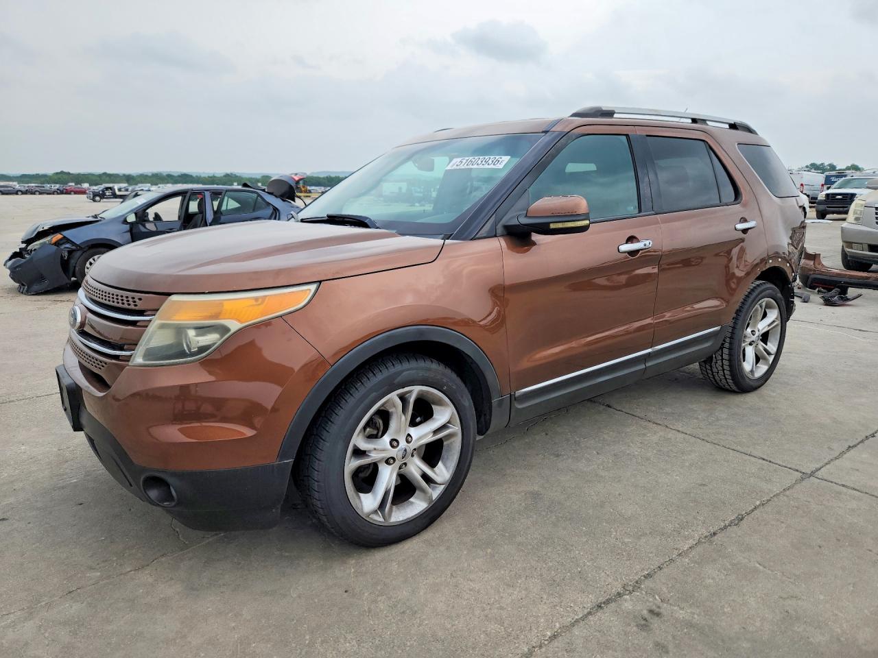 Salvage Ford Explorer Image