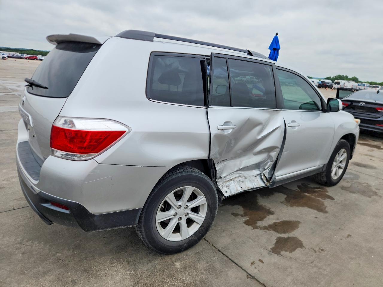 Toyota Highlander Plus