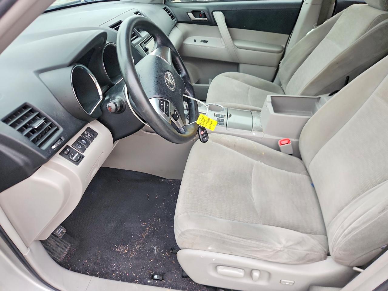 Toyota Highlander Plus