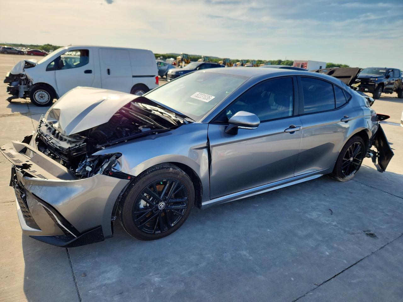Salvage Toyota Camry Image