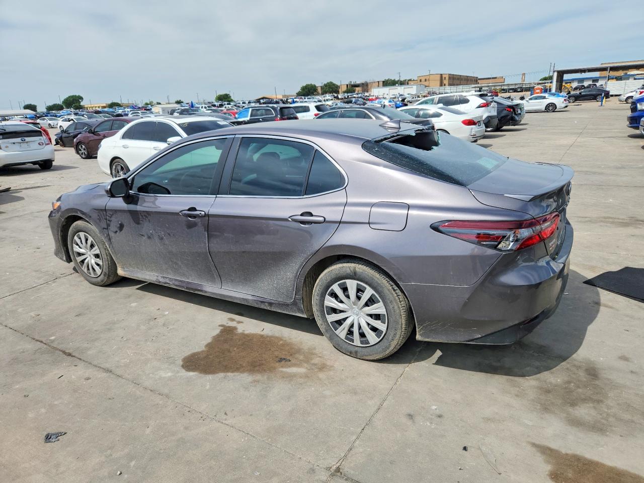 Toyota Camry Le