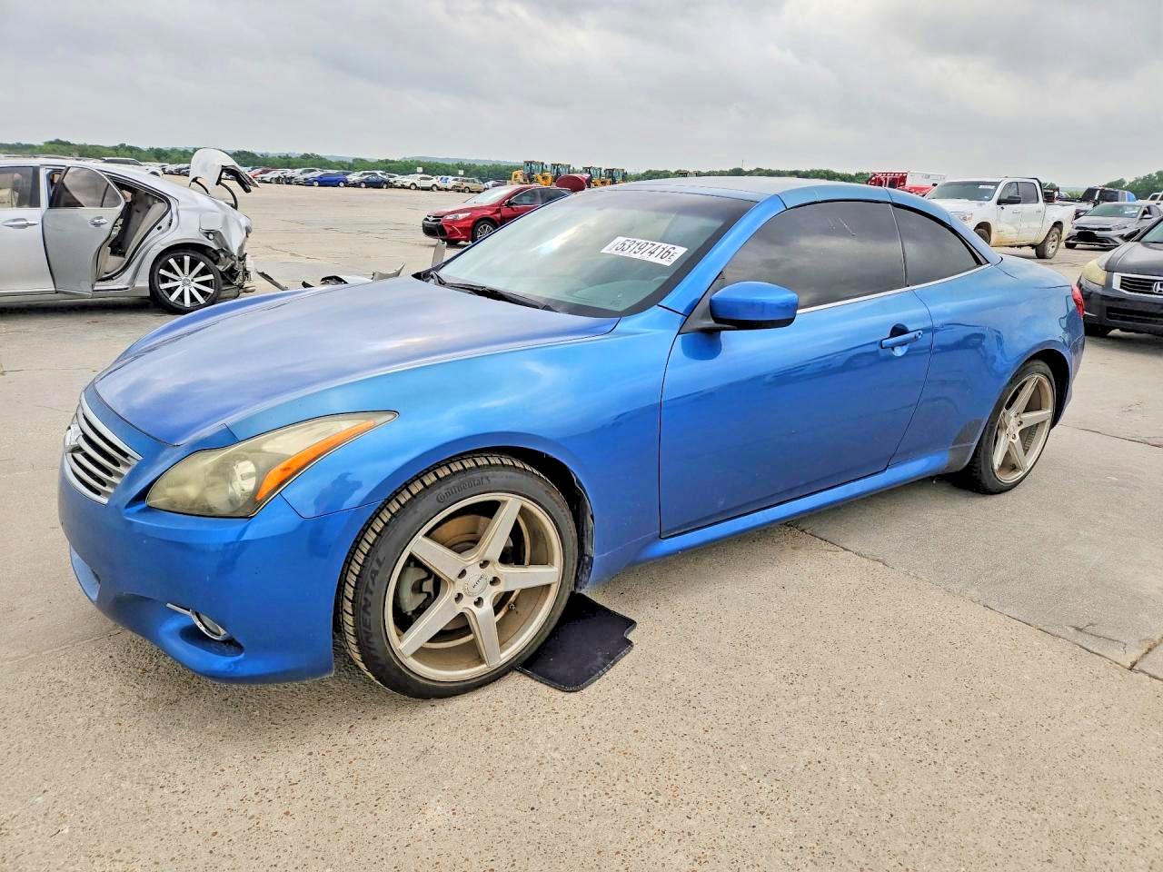 Salvage INFINITI G37 Image