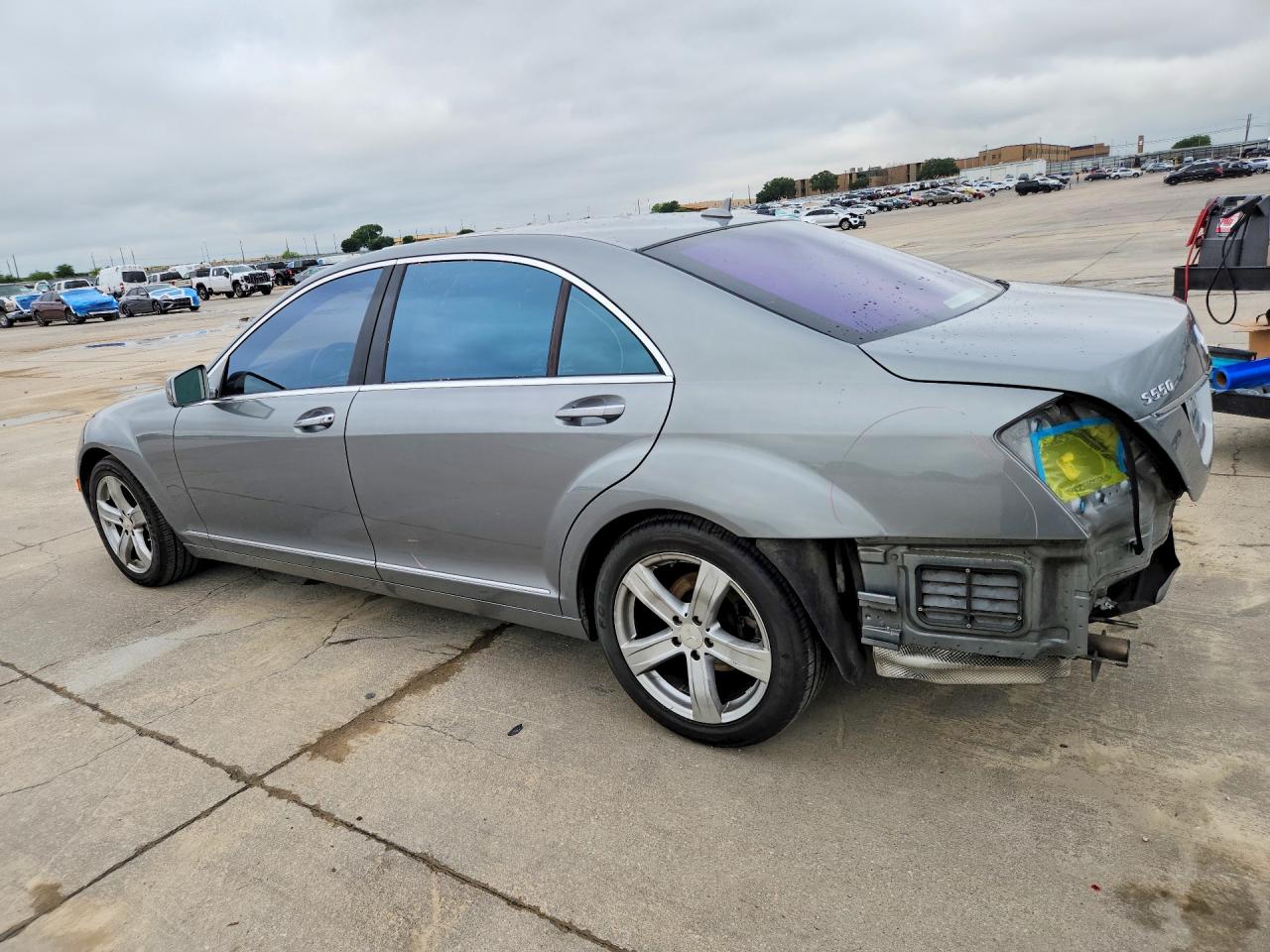 Mercedes-Benz S-Class 550