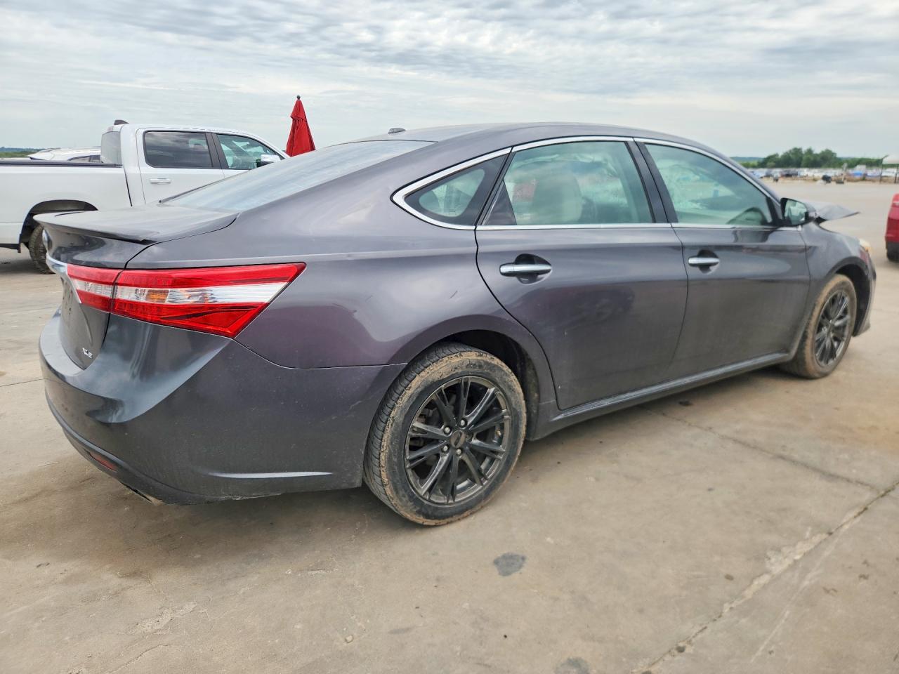 Toyota Avalon Xle Premium