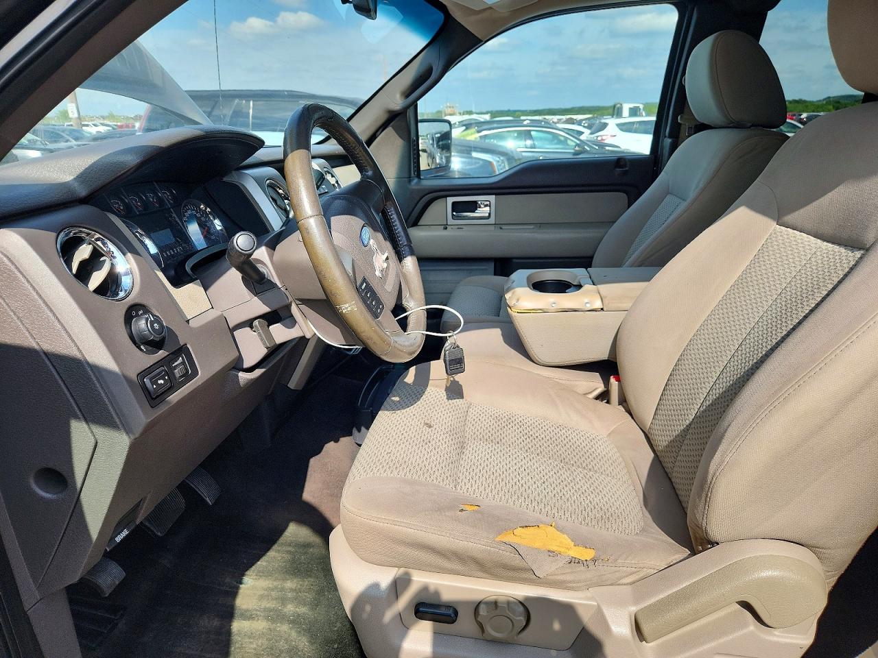 Ford F-150 Super Cab