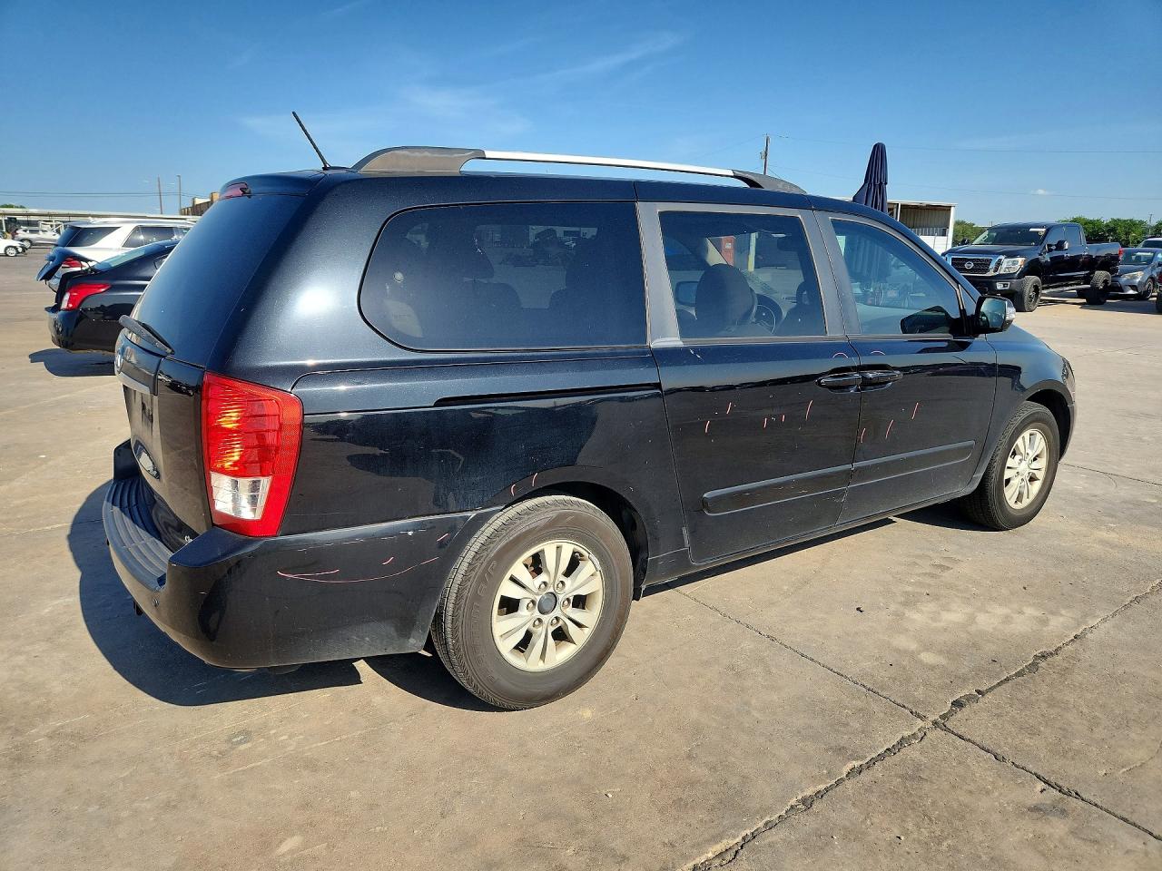 Kia Sedona Lx