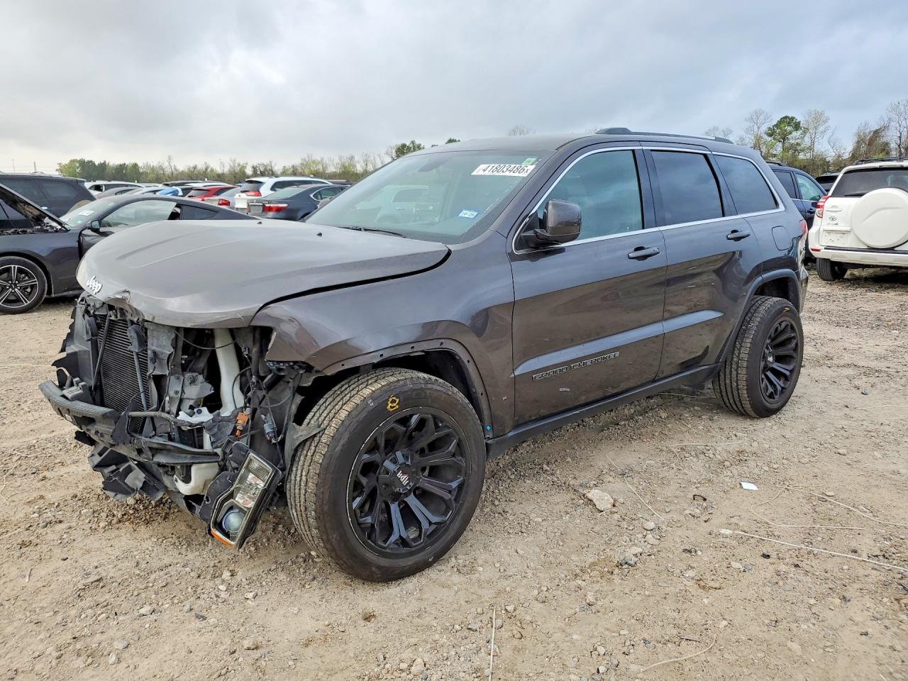 Salvage Jeep Cherokee Image