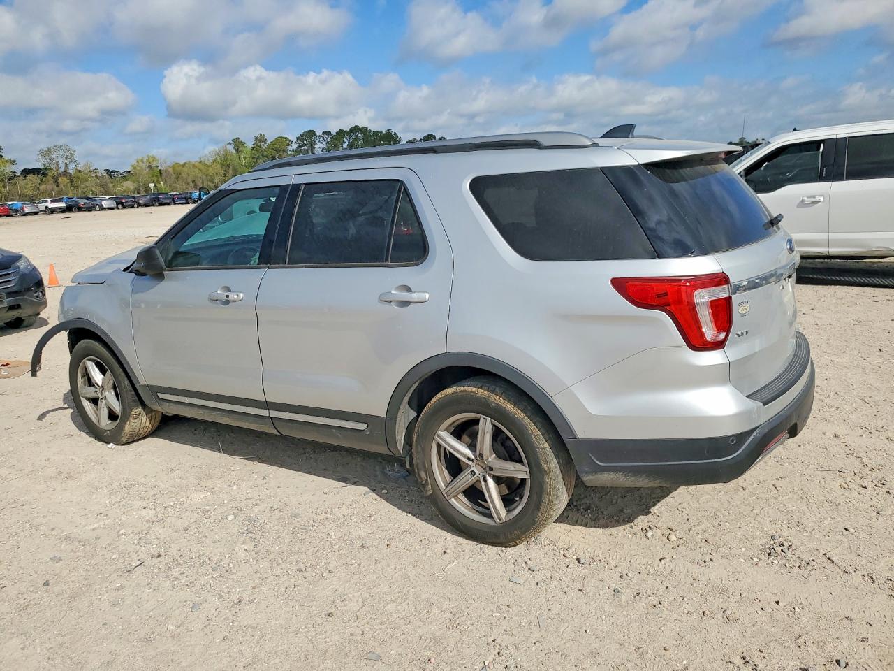 Ford Explorer Xlt