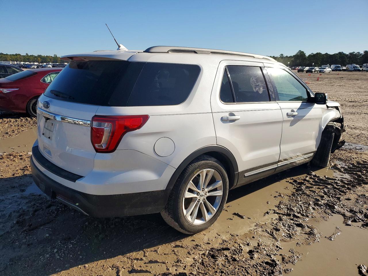 Ford Explorer Xlt
