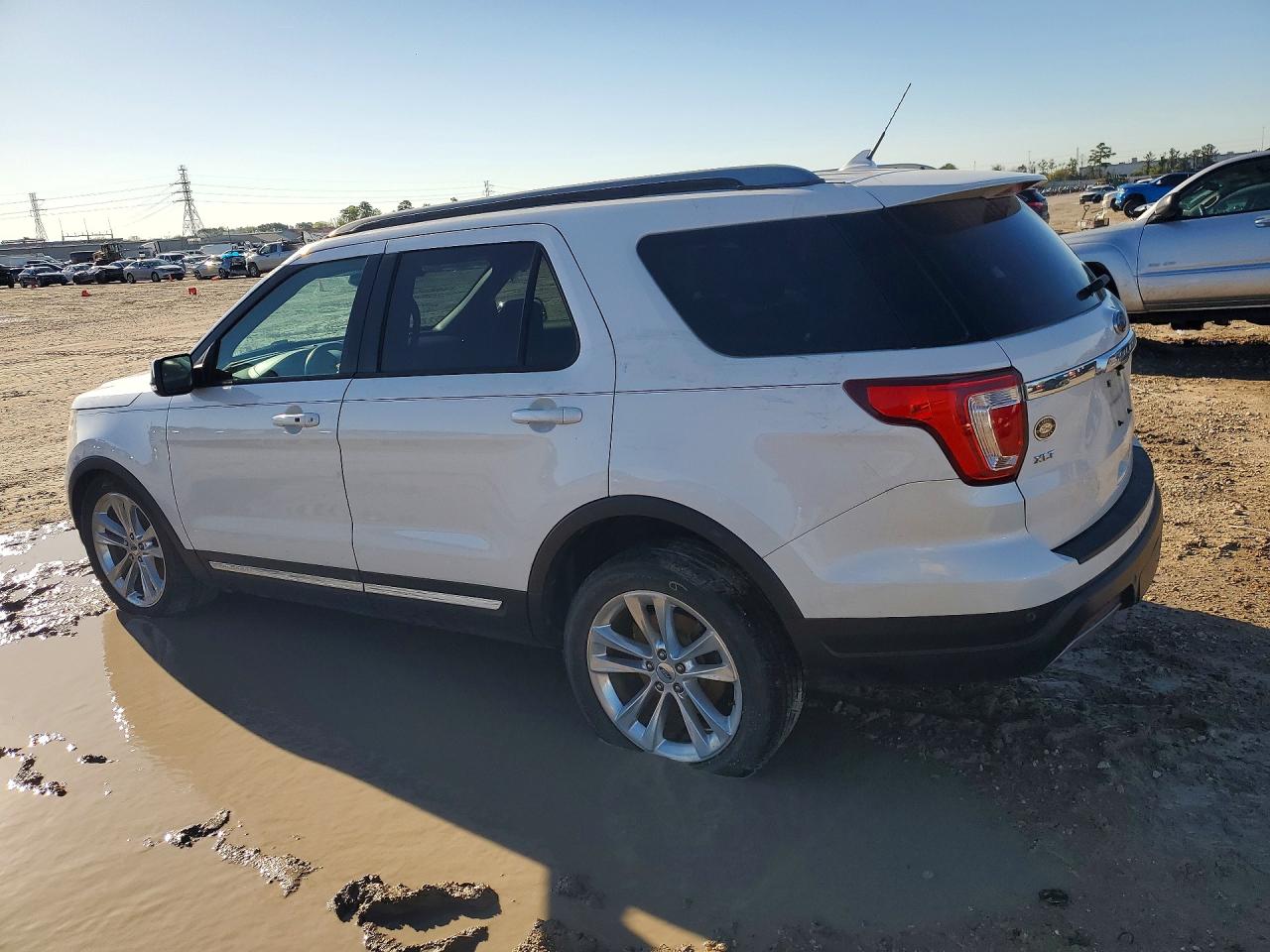 Ford Explorer Xlt