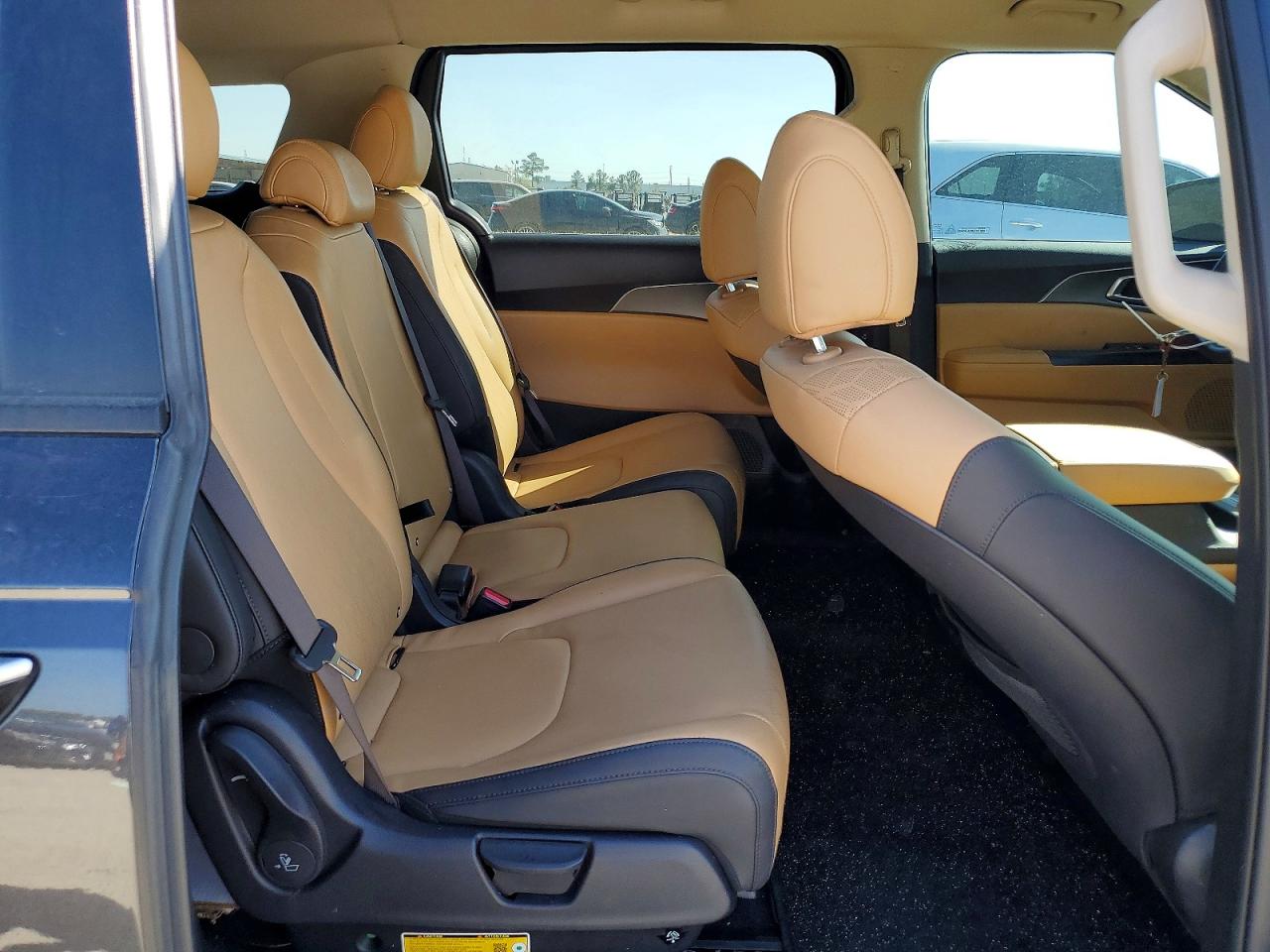 Kia Carnival Lx