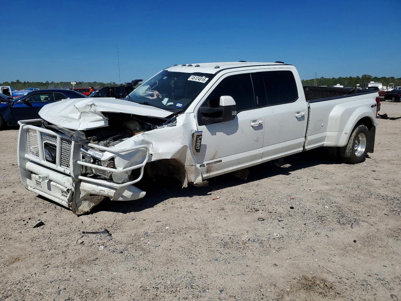 Salvage Ford F-350 Image