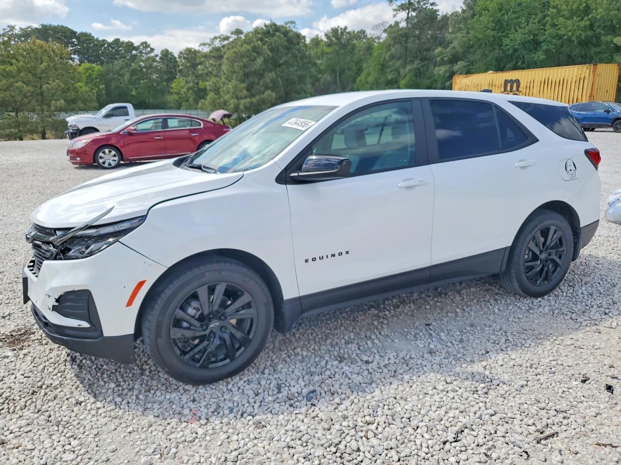Salvage Chevrolet Equinox Image
