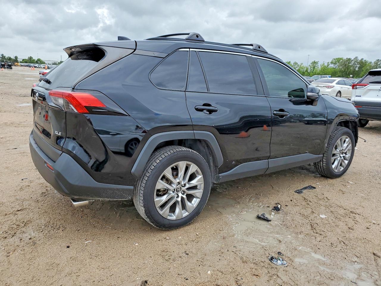 Toyota RAV4 Xle Premium