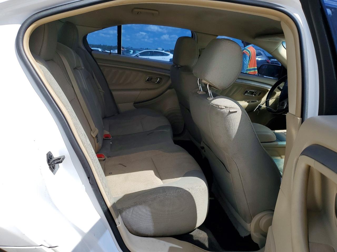 Ford Taurus Sel
