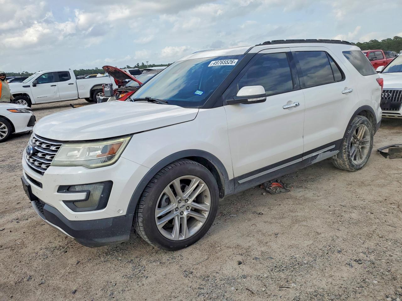 Salvage Ford Explorer Image