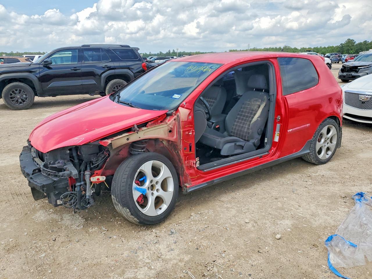 Salvage Volkswagen GTI Image