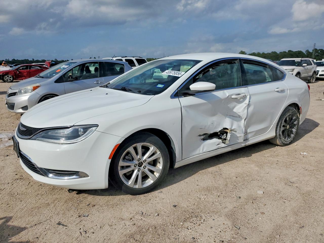 Salvage Chrysler 200 Image