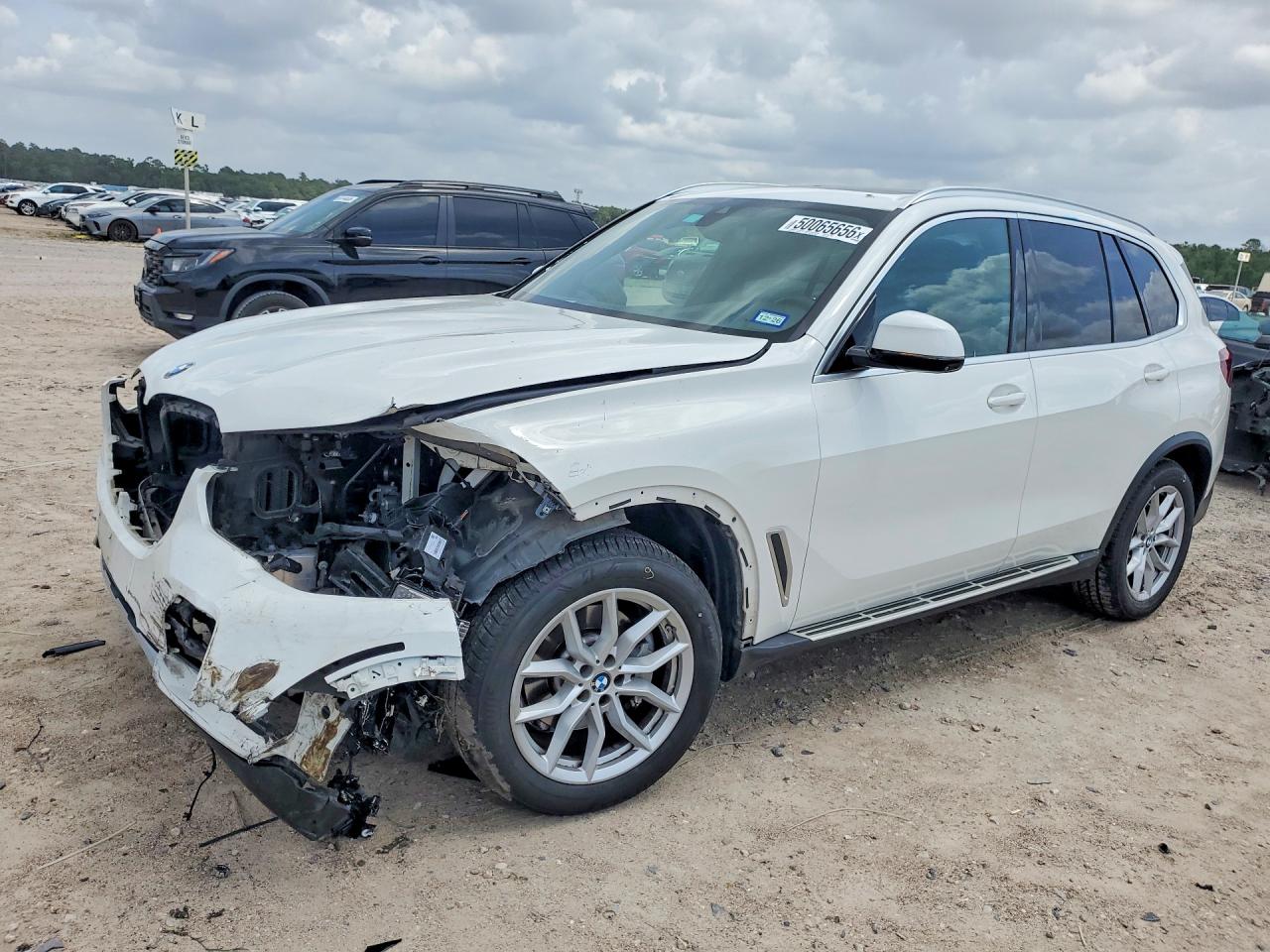 Salvage BMW X Series Image