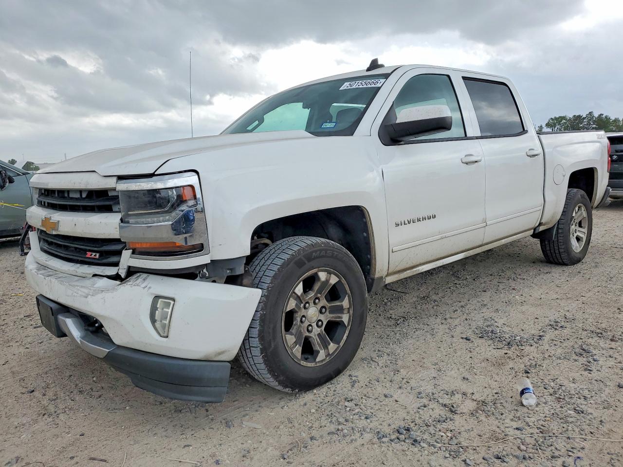 Salvage Chevrolet Silverado Image