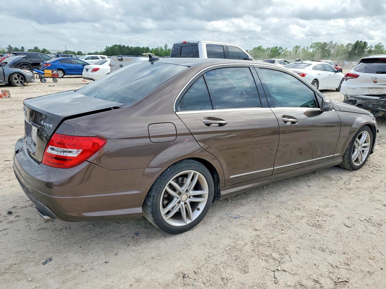 Mercedes-Benz C-Class 300 4matic