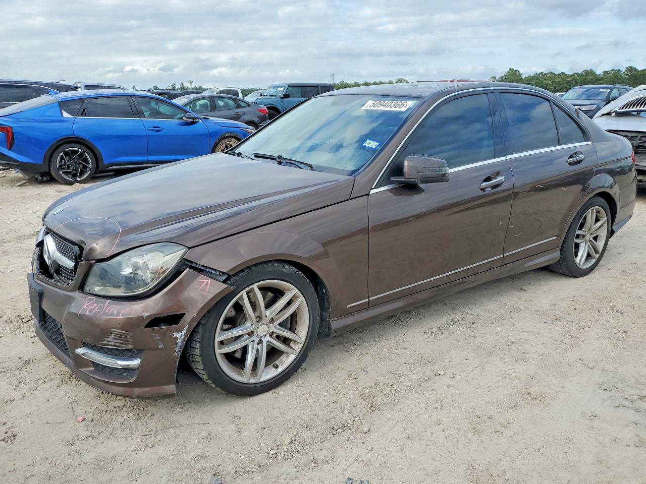 Salvage Mercedes-Benz C-Class Image